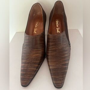 Maria Val Women Brown Shoes